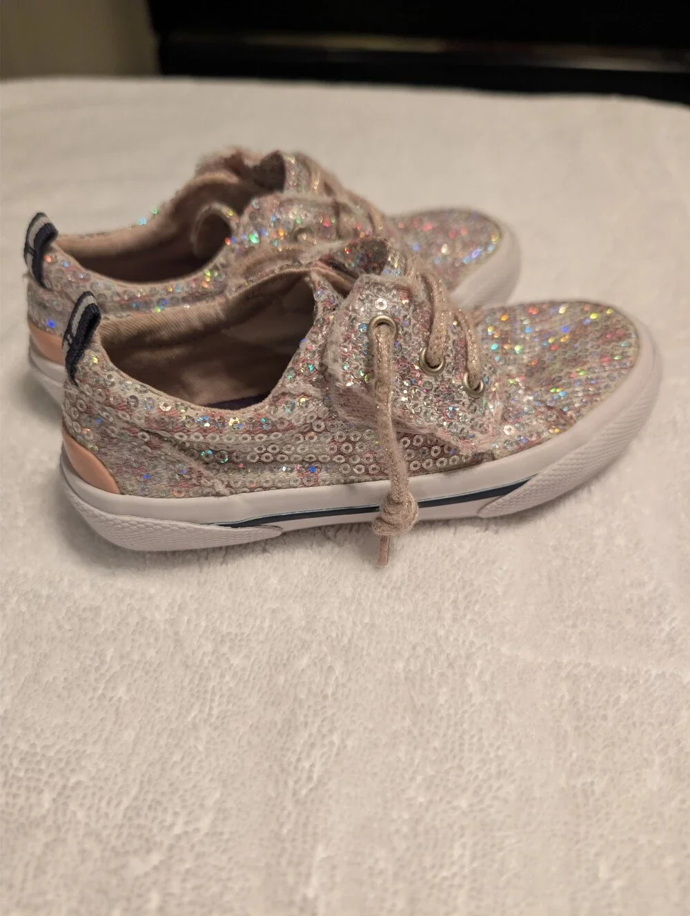 Sperry  Pier Wave Jr Sequin Kids Sneakers in Rose Leopard Sparkle Glitter